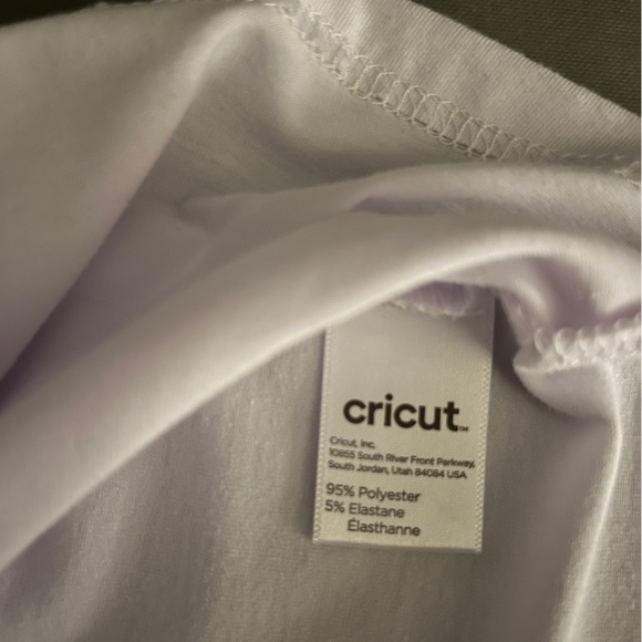 Cricut custom made t-shirt for girl or boys. 2T - Picture 4 of 4
